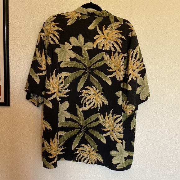 Y2k SILK Hawaiian Shirt - Picture 3 of 3